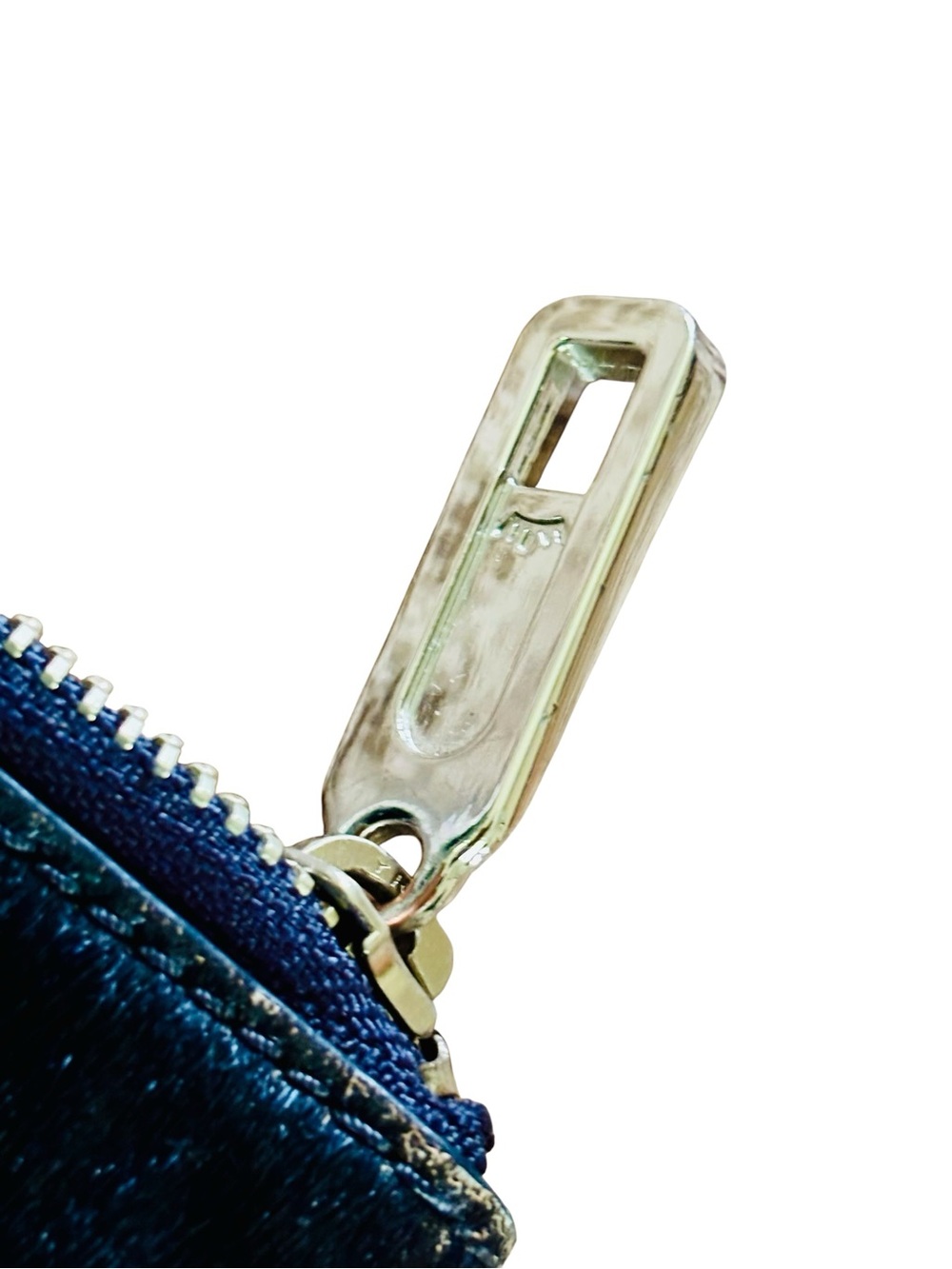 Juicy Couture Black Faux Fur Zip Clutch - Picture 3 of 8